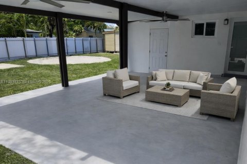 Casa en alquiler en Cutler Bay, Florida, 4 dormitorios, 184.32 m2 № 2049024 - foto 17