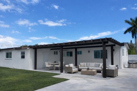 Casa en alquiler en Cutler Bay, Florida, 4 dormitorios, 184.32 m2 № 2049024 - foto 15