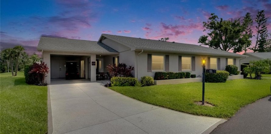 Condo in Sun City Center, Florida, 2 bedrooms  № 1799770