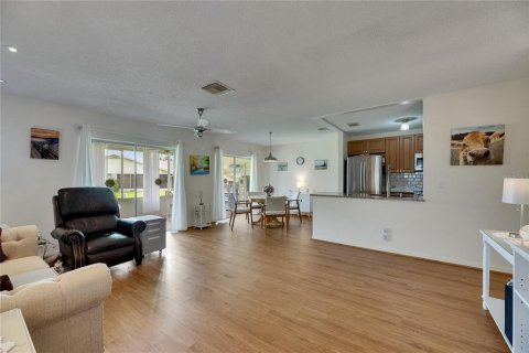 Condo in Sun City Center, Florida, 2 bedrooms  № 1799770 - photo 4