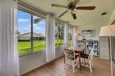 Condo in Sun City Center, Florida, 2 bedrooms  № 1799770 - photo 26
