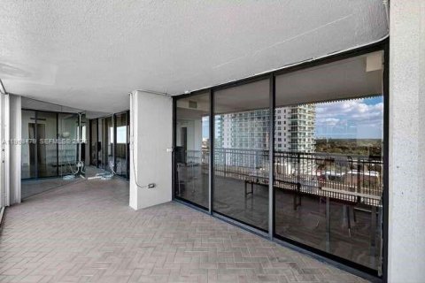 Купить кондоминиум в Майами, Флорида 1 спальня, 75.81м2, № 2025078 - фото 15