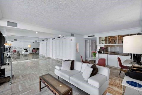 Купить кондоминиум в Майами, Флорида 1 спальня, 75.81м2, № 2025078 - фото 7