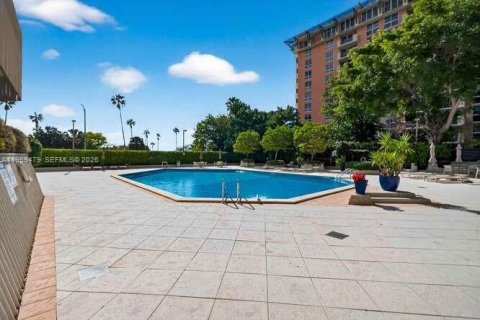 Купить кондоминиум в Майами, Флорида 1 спальня, 75.81м2, № 2025078 - фото 26