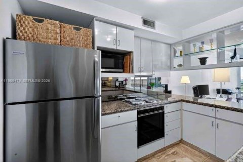 Купить кондоминиум в Майами, Флорида 1 спальня, 75.81м2, № 2025078 - фото 9