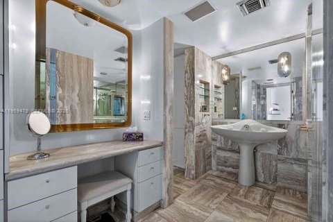 Купить кондоминиум в Майами, Флорида 1 спальня, 75.81м2, № 2025078 - фото 16