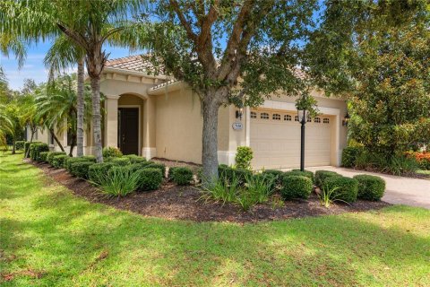 Villa ou maison à vendre à Lakewood Ranch, Floride: 2 chambres, 183.67 m2 № 1801662 - photo 1