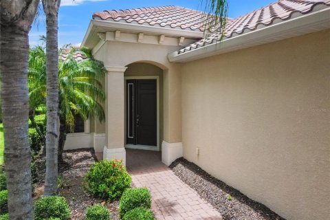 Villa ou maison à vendre à Lakewood Ranch, Floride: 2 chambres, 183.67 m2 № 1801662 - photo 4