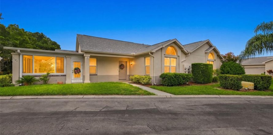 Condo in Sun City Center, Florida, 2 bedrooms  № 2266504