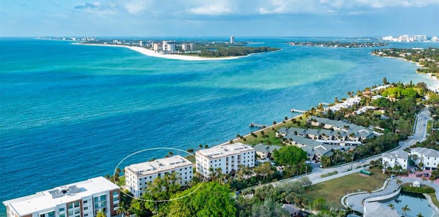 Condo à Sarasota, Floride, 2 chambres  № 2431631