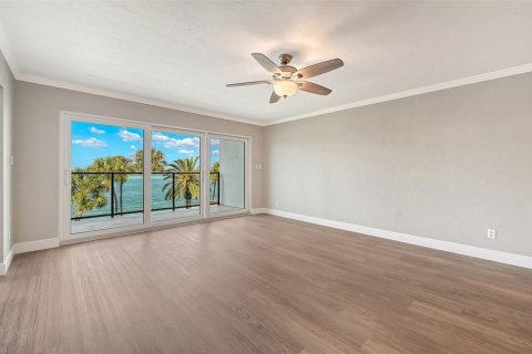 Copropriété à vendre à Sarasota, Floride: 2 chambres, 151.06 m2 № 2431631 - photo 13