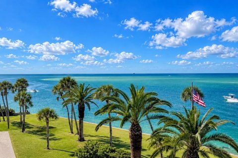 Copropriété à vendre à Sarasota, Floride: 2 chambres, 151.06 m2 № 2431631 - photo 28