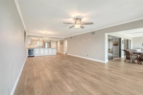 Copropriété à vendre à Sarasota, Floride: 2 chambres, 151.06 m2 № 2431631 - photo 16