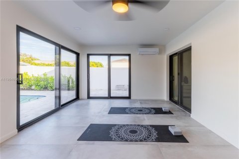 Купить виллу или дом в Форт-Лодердейл, Флорида 3 спальни, 215.81м2, № 2026045 - фото 15