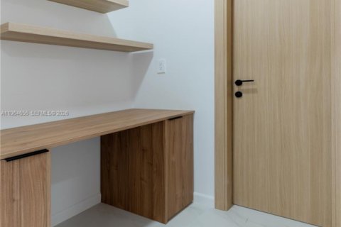 Купить виллу или дом в Форт-Лодердейл, Флорида 3 спальни, 215.81м2, № 2026045 - фото 25