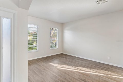 Villa ou maison à vendre à Land O' Lakes, Floride: 5 chambres, 316.24 m2 № 2398692 - photo 5