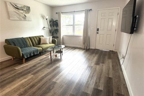 Appartement à louer à Pinellas Park, Floride: 2 chambres, 67.91 m2 № 2419926 - photo 4