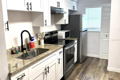 Appartement à Pinellas Park, Floride 2 chambres, 67.91 m2 № 2419926