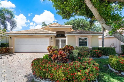 House in Boynton Beach, Florida 3 bedrooms, 160.54 sq.m. № 1161657 - photo 1