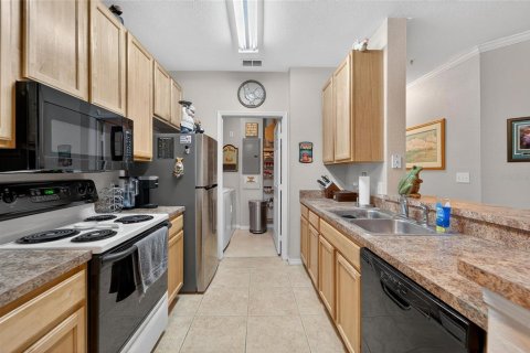 Condominio en alquiler en Tampa, Florida, 2 dormitorios, 97.08 m2 № 1912706 - foto 13