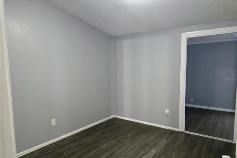 Touwnhouse à louer à Tampa, Floride: 4 chambres, 115.94 m2 № 2119069 - photo 12