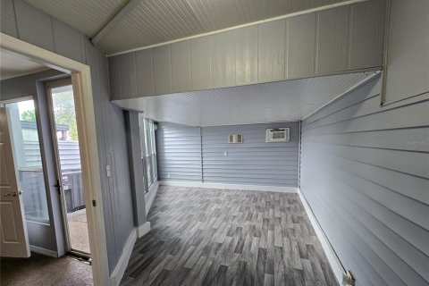 Touwnhouse à louer à Tampa, Floride: 4 chambres, 115.94 m2 № 2119069 - photo 18