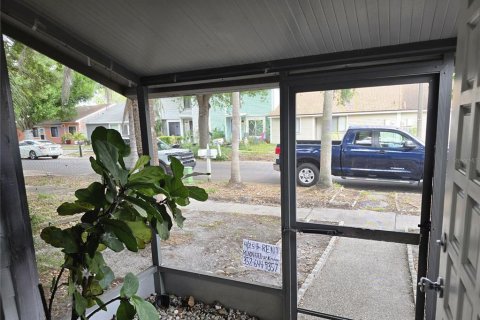 Touwnhouse à louer à Tampa, Floride: 4 chambres, 115.94 m2 № 2119069 - photo 2