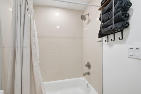 Villa ou maison à vendre à Pompano Beach, Floride: 3 chambres, 117.8 m2 № 1988607 - photo 22