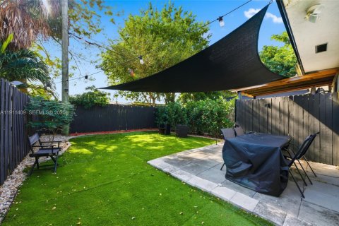 Villa ou maison à vendre à Pompano Beach, Floride: 3 chambres, 117.8 m2 № 1988607 - photo 28