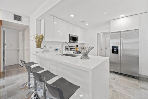 House in Opa-locka, Florida 2 bedrooms, 80.27 sq.m. № 2010424 - photo 8