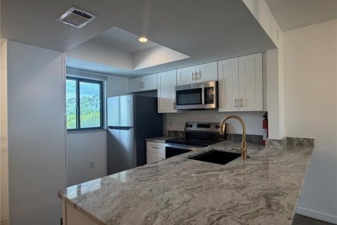 Condominio en alquiler en Punta Gorda, Florida, 2 dormitorios, 82.31 m2 № 2230196 - foto 5