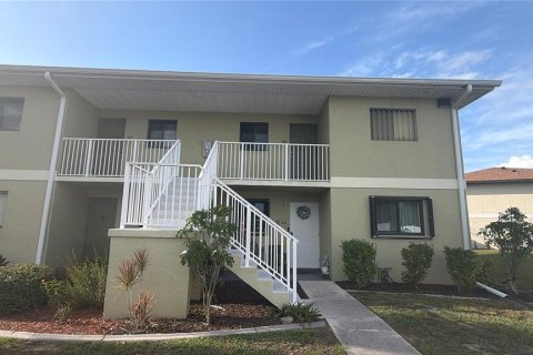 Condo in Punta Gorda, Florida, 2 bedrooms  № 2230196