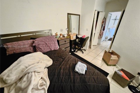 Townhouse in Riviera Beach, Florida 3 bedrooms, 122.45 sq.m. № 1978748 - photo 25