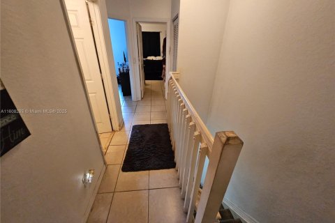 Townhouse in Riviera Beach, Florida 3 bedrooms, 122.45 sq.m. № 1978748 - photo 13