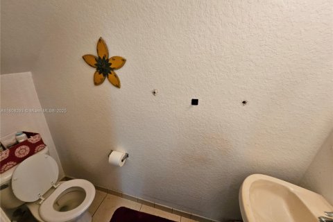 Townhouse in Riviera Beach, Florida 3 bedrooms, 122.45 sq.m. № 1978748 - photo 11