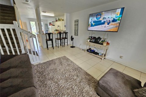 Townhouse in Riviera Beach, Florida 3 bedrooms, 122.45 sq.m. № 1978748 - photo 8