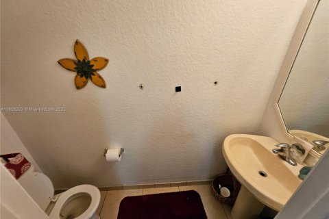 Townhouse in Riviera Beach, Florida 3 bedrooms, 122.45 sq.m. № 1978748 - photo 10