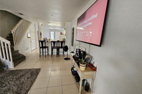 Townhouse in Riviera Beach, Florida 3 bedrooms, 122.45 sq.m. № 1978748