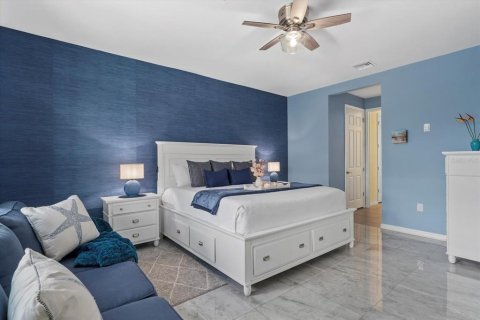 House in Venice, Florida 4 bedrooms, 189.33 sq.m. № 1797231 - photo 19