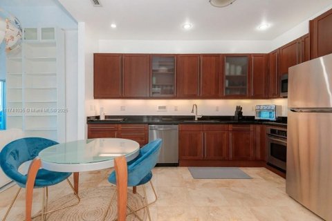 Condominio en alquiler en Miami Beach, Florida, 55.74 m2 № 1492974 - foto 21