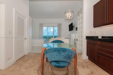 Condominio en alquiler en Miami Beach, Florida, 55.74 m2 № 1492974 - foto 11