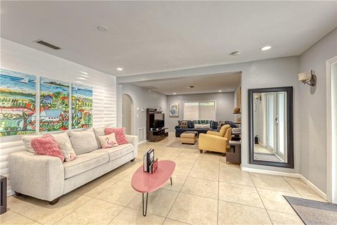 House in Fort Lauderdale, Florida 4 bedrooms, 256.97 sq.m. № 2253118 - photo 12