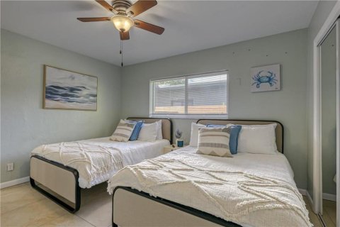 House in Fort Lauderdale, Florida 4 bedrooms, 256.97 sq.m. № 2253118 - photo 17