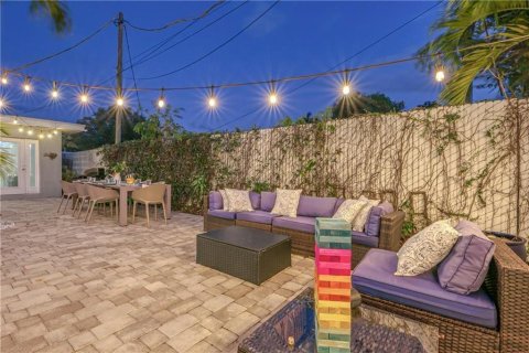 House in Fort Lauderdale, Florida 4 bedrooms, 256.97 sq.m. № 2253118 - photo 22