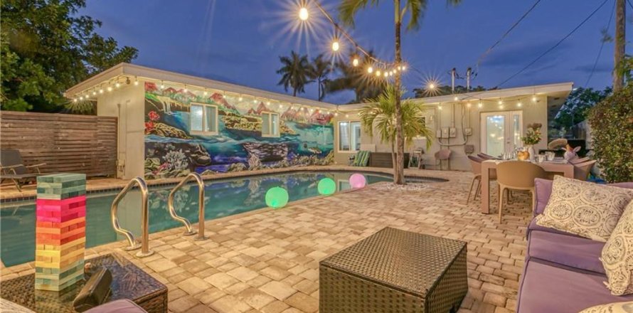 House in Fort Lauderdale, Florida 4 bedrooms, 256.97 sq.m. № 2253118
