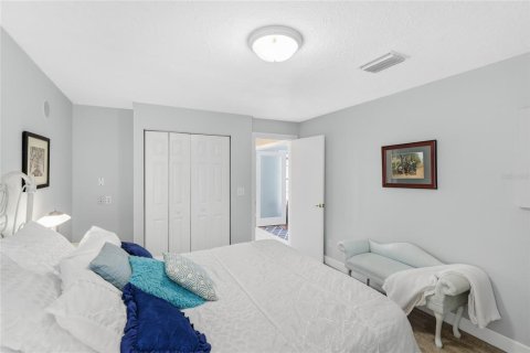 House in Bradenton, Florida 4 bedrooms, 204.57 sq.m. № 2094151 - photo 27
