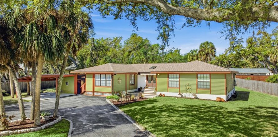 House in Bradenton, Florida 4 bedrooms, 204.57 sq.m. № 2094151