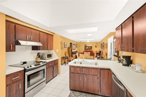 House in Bradenton, Florida 4 bedrooms, 204.57 sq.m. № 2094151 - photo 12