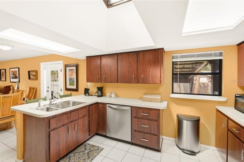 House in Bradenton, Florida 4 bedrooms, 204.57 sq.m. № 2094151 - photo 15