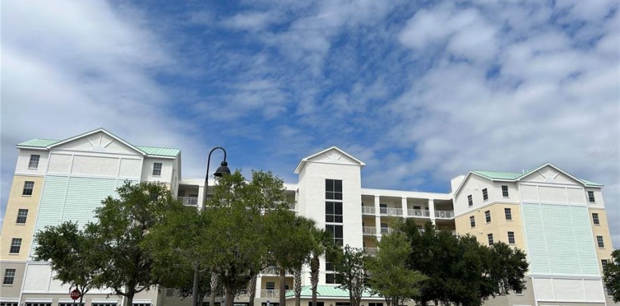 Condo in Orlando, Florida, 3 bedrooms № 1618877